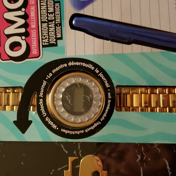 LoL surprise O.M.G Fashion Journal - Picture 5 of 9